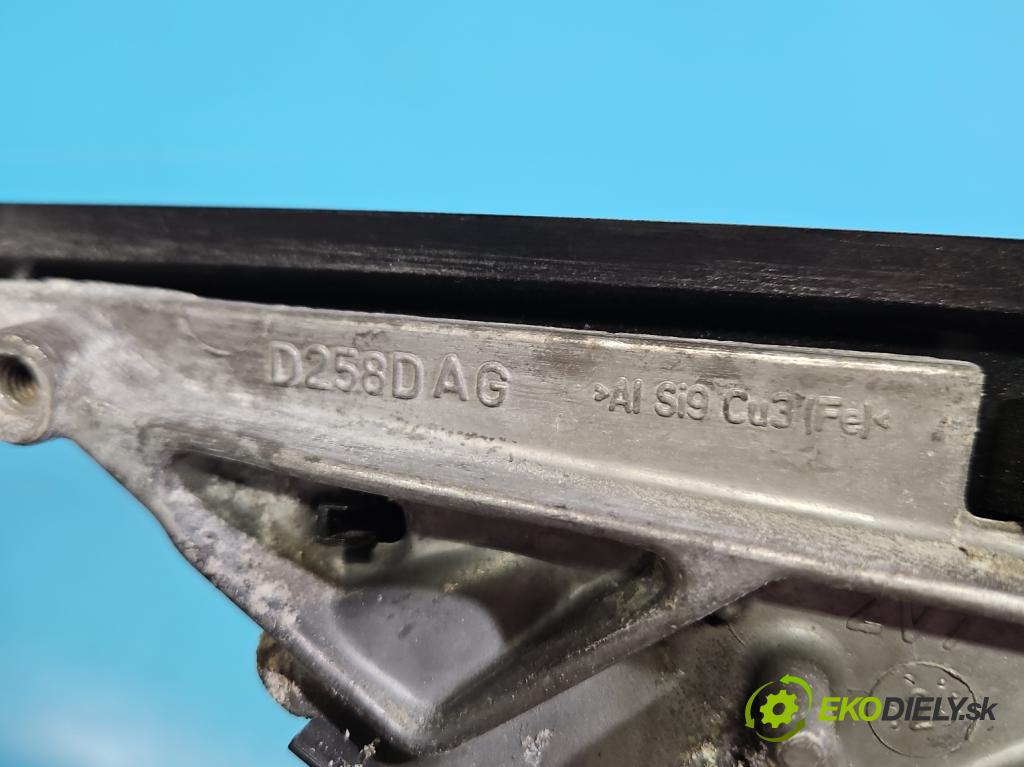 Skoda Roomster 1.4 16V 86 HP manual 63 kW 1390 cm3 5- zrkadlo pravé  (Kľučka dverí ostatné)