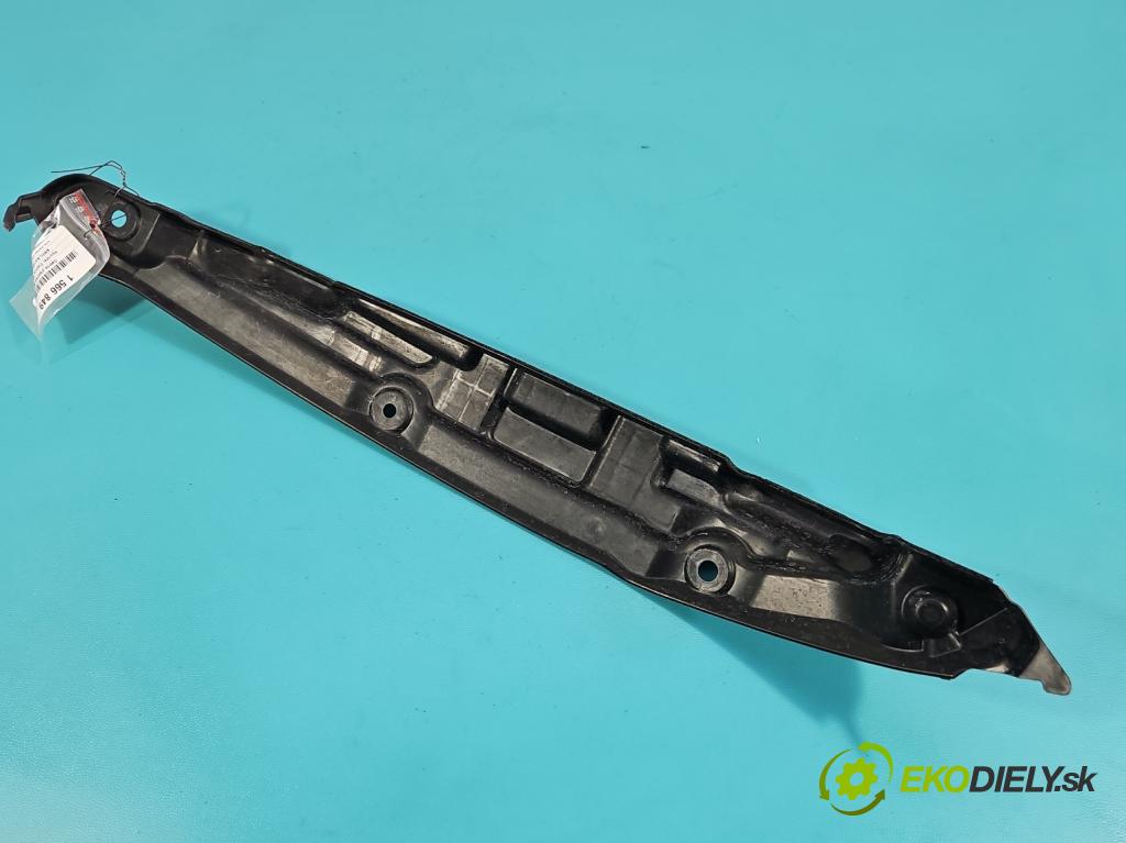 Hyundai Elantra VII 2020- 1.6 16V manual 90.2 kW 1598 cm3 4- kryt plast 84126-AA000