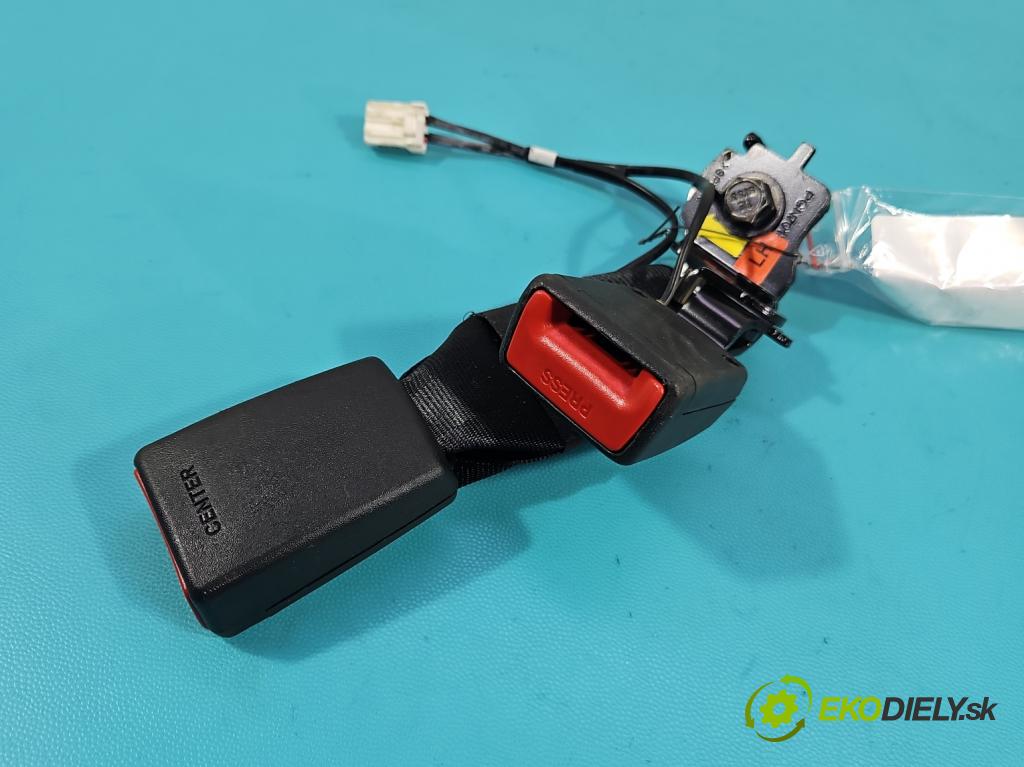 Hyundai Elantra VII 2020- 1.6 16V manual 90.2 kW 1598 cm3 4- stěna bezpečnost zadní levý 898A0AA100NNB