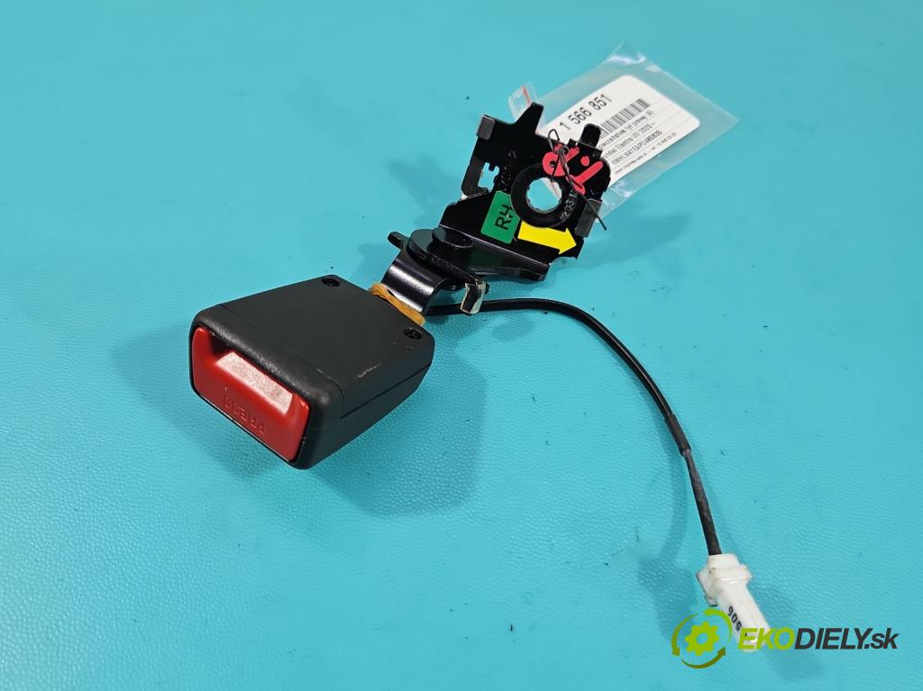 Hyundai Elantra VII 2020- 1.6 16V manual 90.2 kW 1598 cm3 4- pas bezpečnosť: zadné pravý 89840AA100NNB