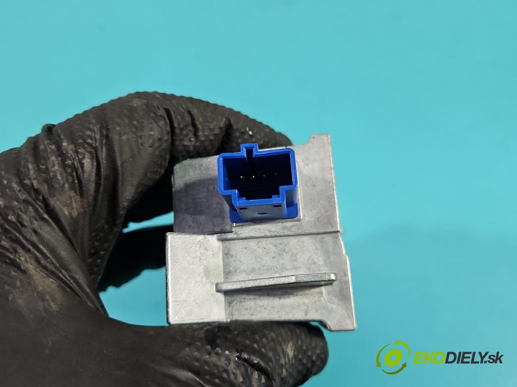 Ford Mondeo Mk5 2014-2022 2.0 16V 140 HP automatic 103 kW 1999 cm3 4- Blokáda: řízení: 7G91-3F880 (Riadenie ostatné)