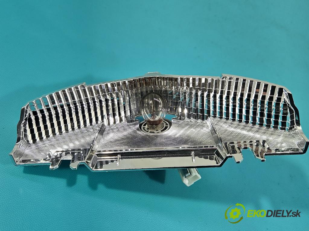 Hyundai Elantra VII 2020- 1.6 16V manual 90.2 kW 1598 cm3 4- světlo: stop: 92405-AA0