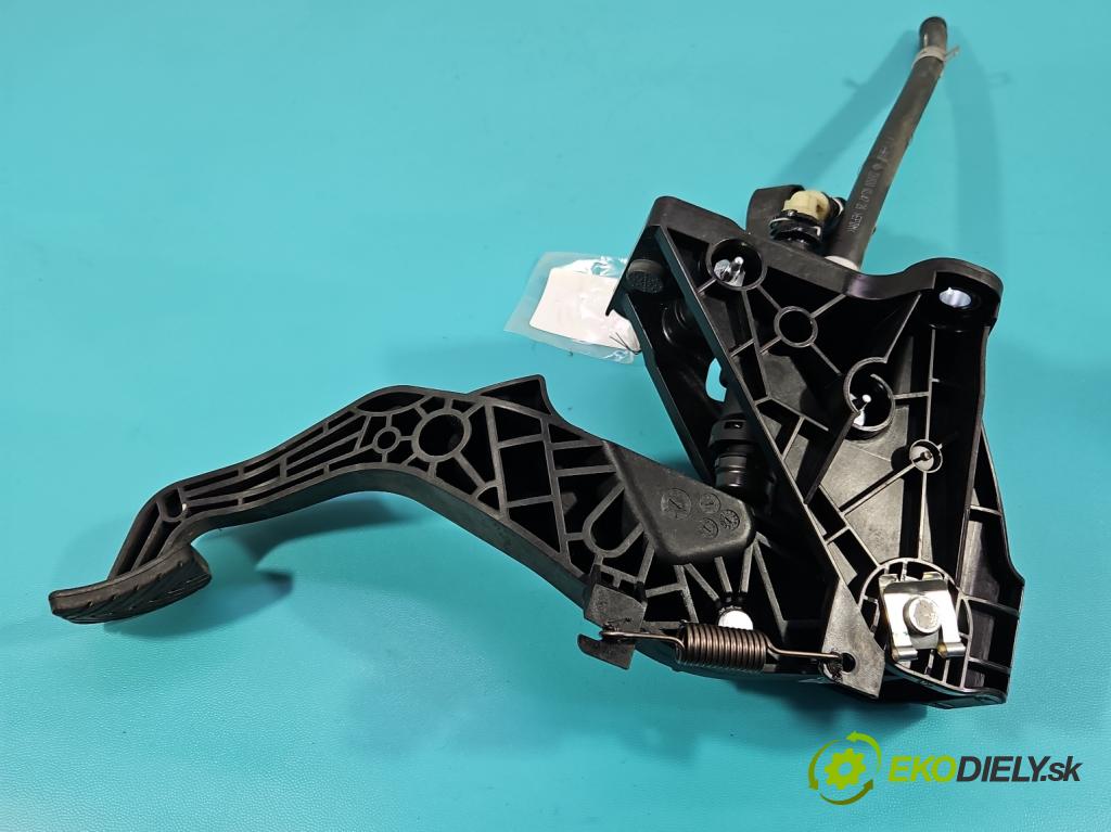 Hyundai Elantra VII 2020- 1.6 16V manual 90.2 kW 1598 cm3 4- pedály 32802-AA100