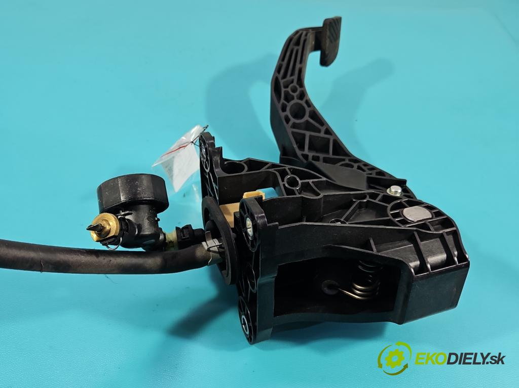 Hyundai Elantra VII 2020- 1.6 16V manual 90.2 kW 1598 cm3 4- pedály 32802-AA100