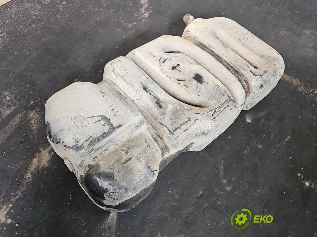 Hyundai H1 II 2007-2023 2.5 crdi 170 HP manual 125 kW 2497 cm3 5- Nádrž: palivo  (Palivová nádrž)