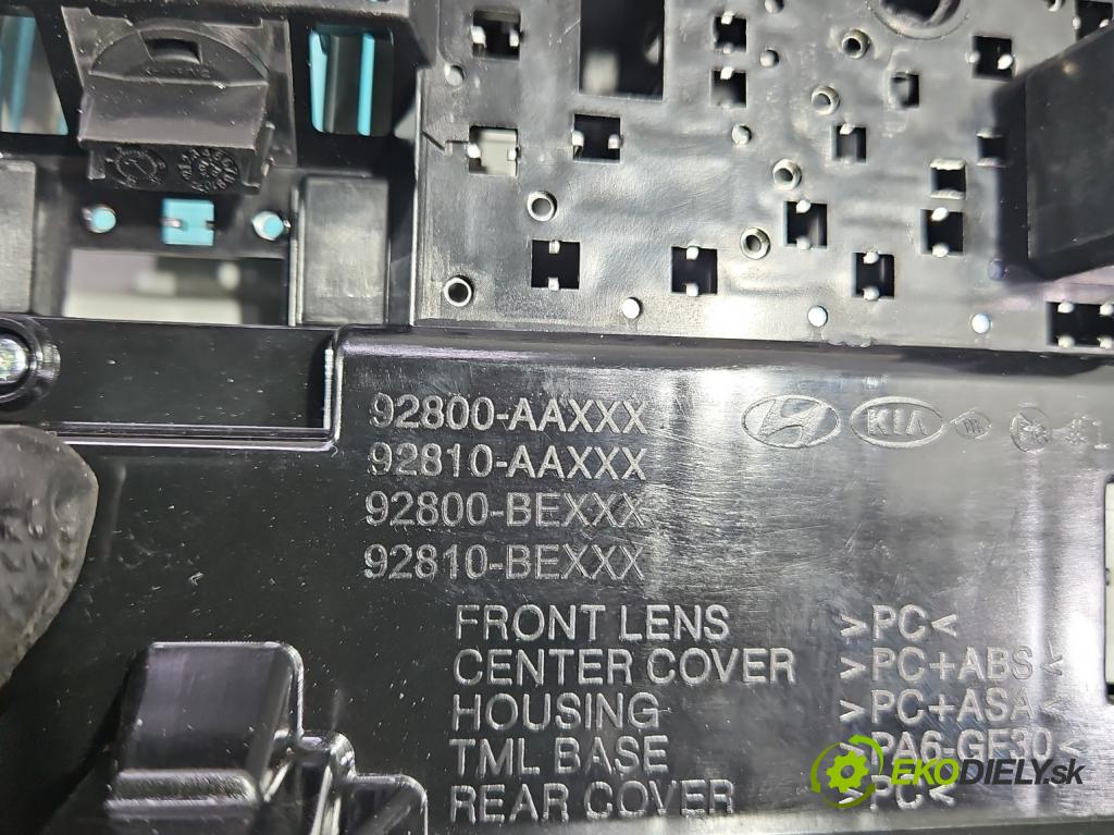 Hyundai Elantra VII 2020- 1.6 16V manual 90.2 kW 1598 cm3 4- svetlo / reflektor interiéra 92800-AAXXX