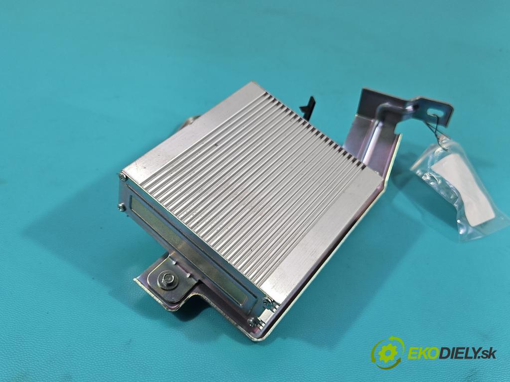 Ford Mondeo Mk5 2014-2022 2.0 16V 140 HP automatic 103 kW 1999 cm3 4- Zesilovač: ES7T-14F509-CA (Zosilňovač)