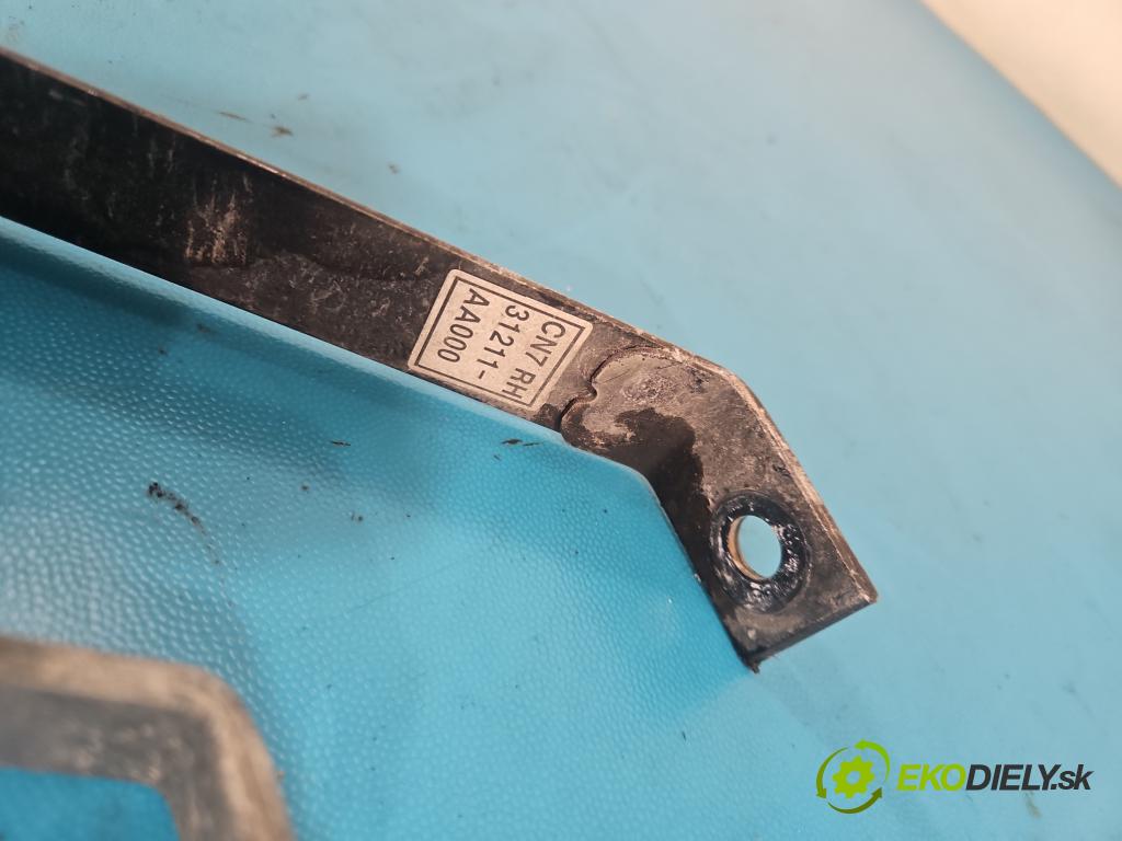 Hyundai Elantra VII 2020- 1.6 16V manual 90.2 kW 1598 cm3 4- Upevnenie: 31211-AA000