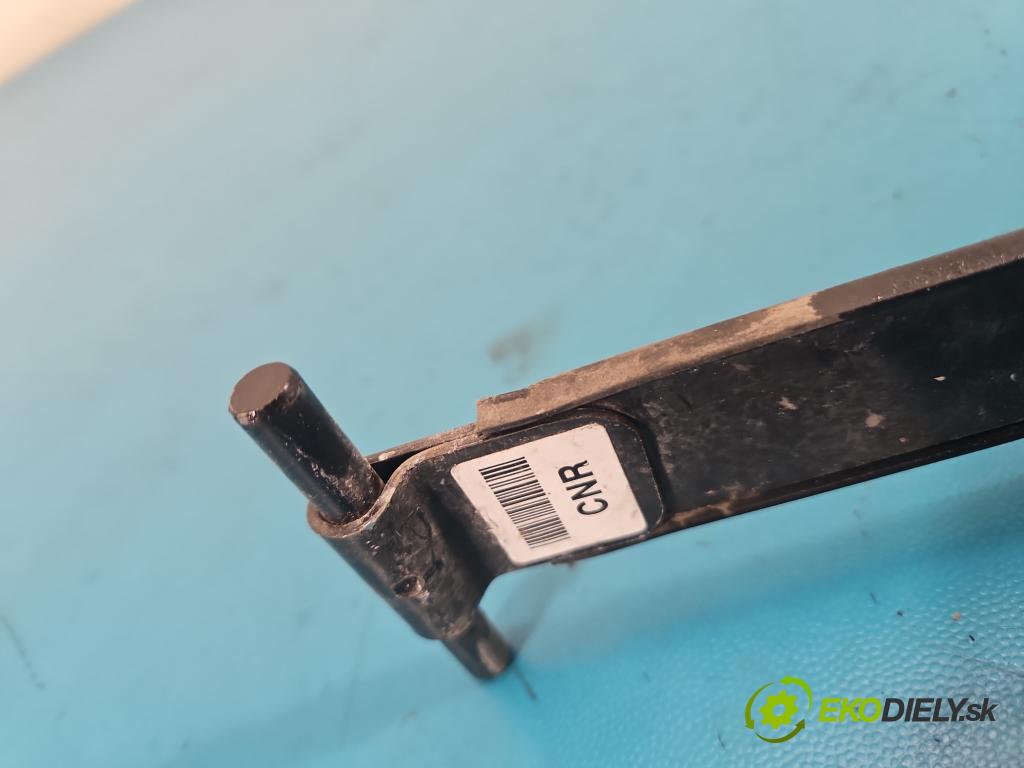 Hyundai Elantra VII 2020- 1.6 16V manual 90.2 kW 1598 cm3 4- Upevnenie: 31211-AA000