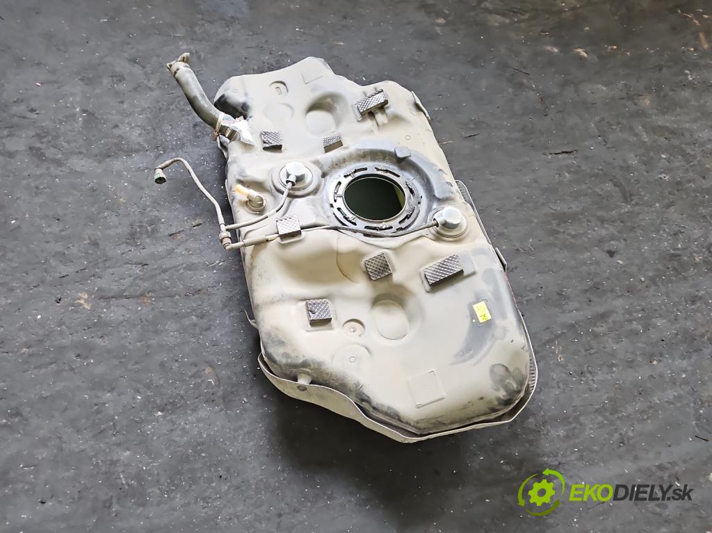 Hyundai Elantra VII 2020- 1.6 16V manual 90.2 kW 1598 cm3 4- Nádrž: palivo 31161AA000 (Palivová nádrž)