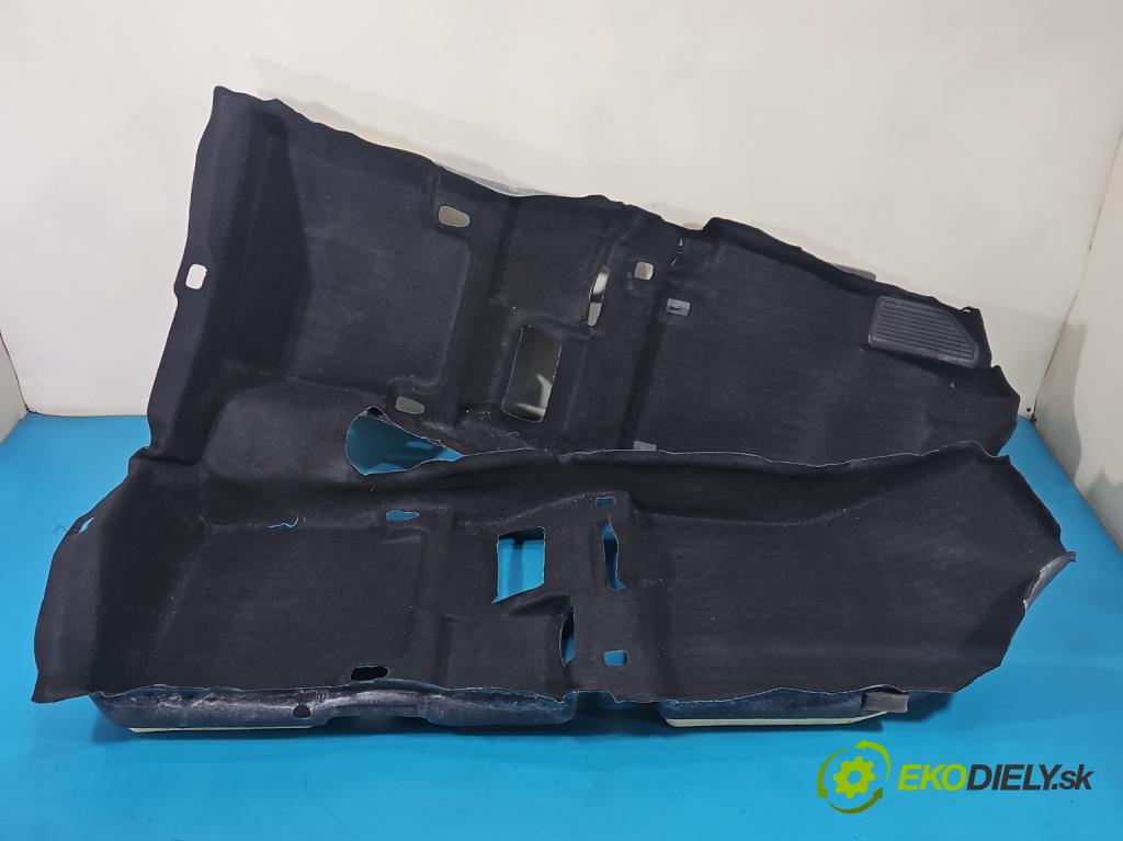 Hyundai Elantra VII 2020- 1.6 16V manual 90.2 kW 1598 cm3 4- koberec do auta ostatné 