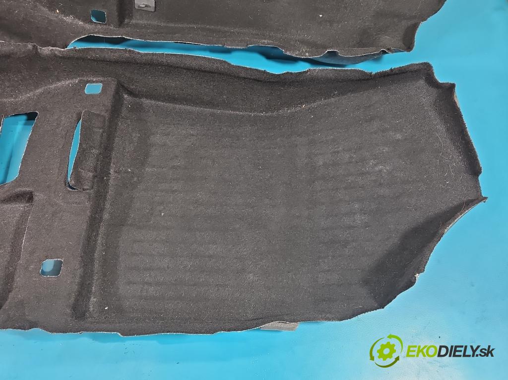 Hyundai Elantra VII 2020- 1.6 16V manual 90.2 kW 1598 cm3 4- koberec do auta ostatné