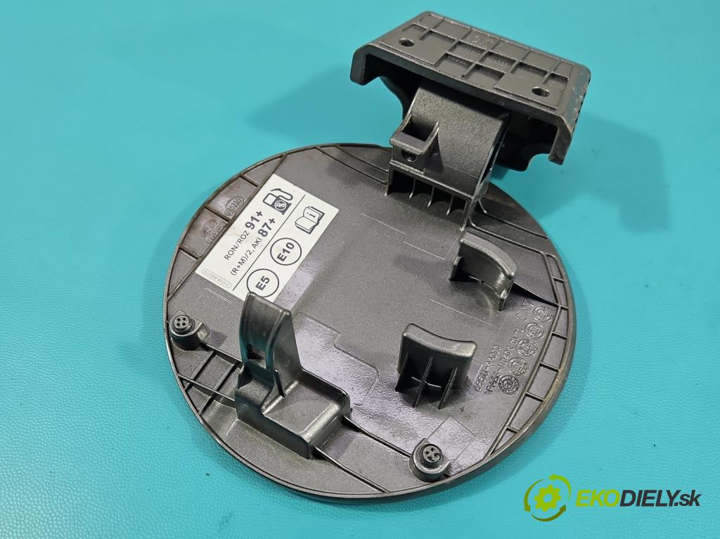 Hyundai Elantra VII 2020- 1.6 16V manual 90.2 kW 1598 cm3 4- Klapka nalévání paliva 69511-AA000 (Klika dveří ostatní)