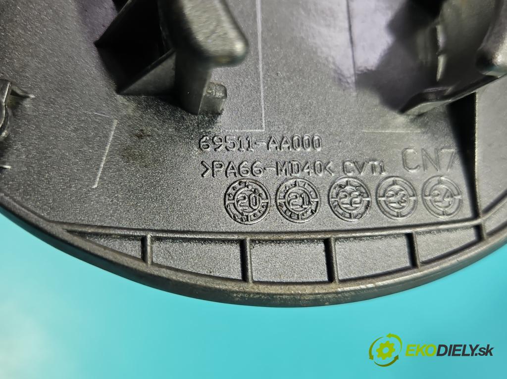 Hyundai Elantra VII 2020- 1.6 16V manual 90.2 kW 1598 cm3 4- Klapka nalévání paliva 69511-AA000 (Klika dveří ostatní)