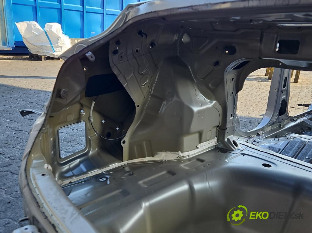 Hyundai Elantra VII 2020- 1.6 16V manual 90.2 kW 1598 cm3 4- blatník zadné ľavý