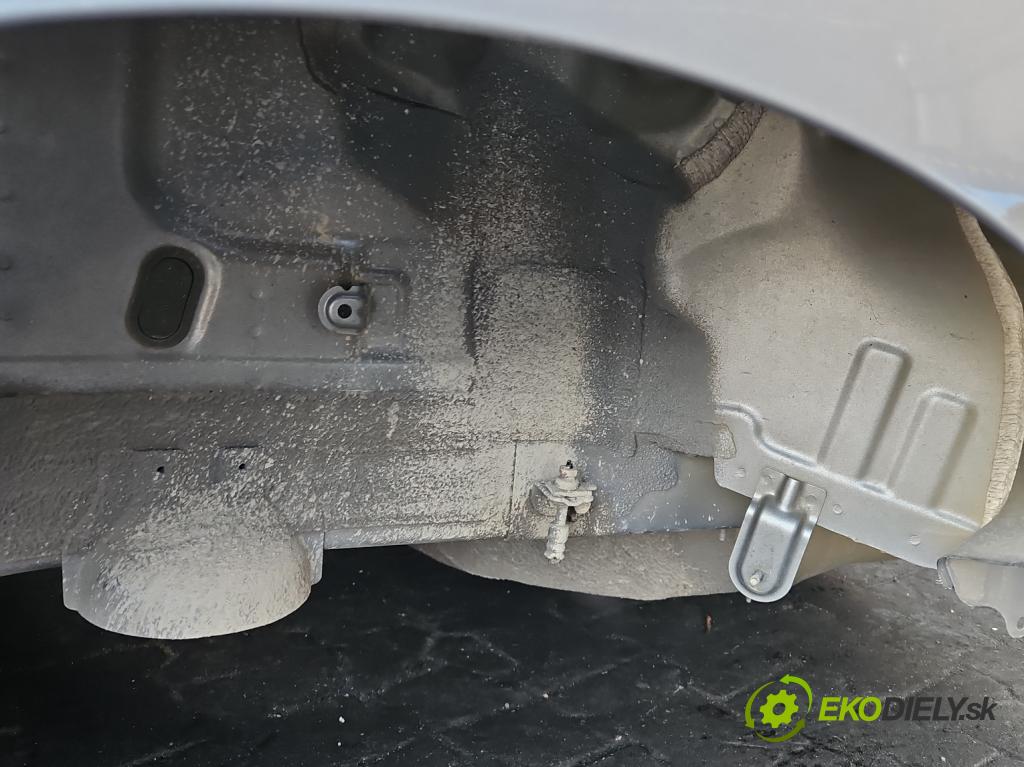 Hyundai Elantra VII 2020- 1.6 16V manual 90.2 kW 1598 cm3 4- blatník zadné ľavý