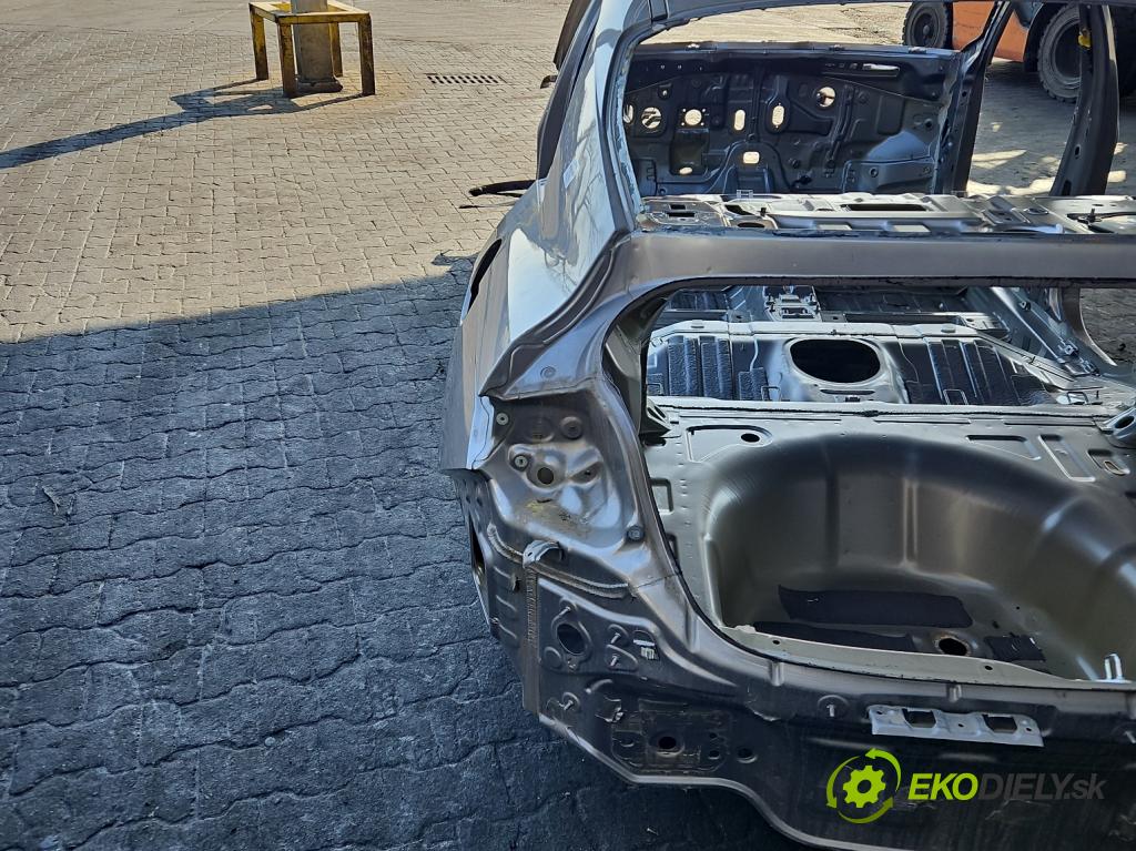 Hyundai Elantra VII 2020- 1.6 16V manual 90.2 kW 1598 cm3 4- blatník zadné ľavý