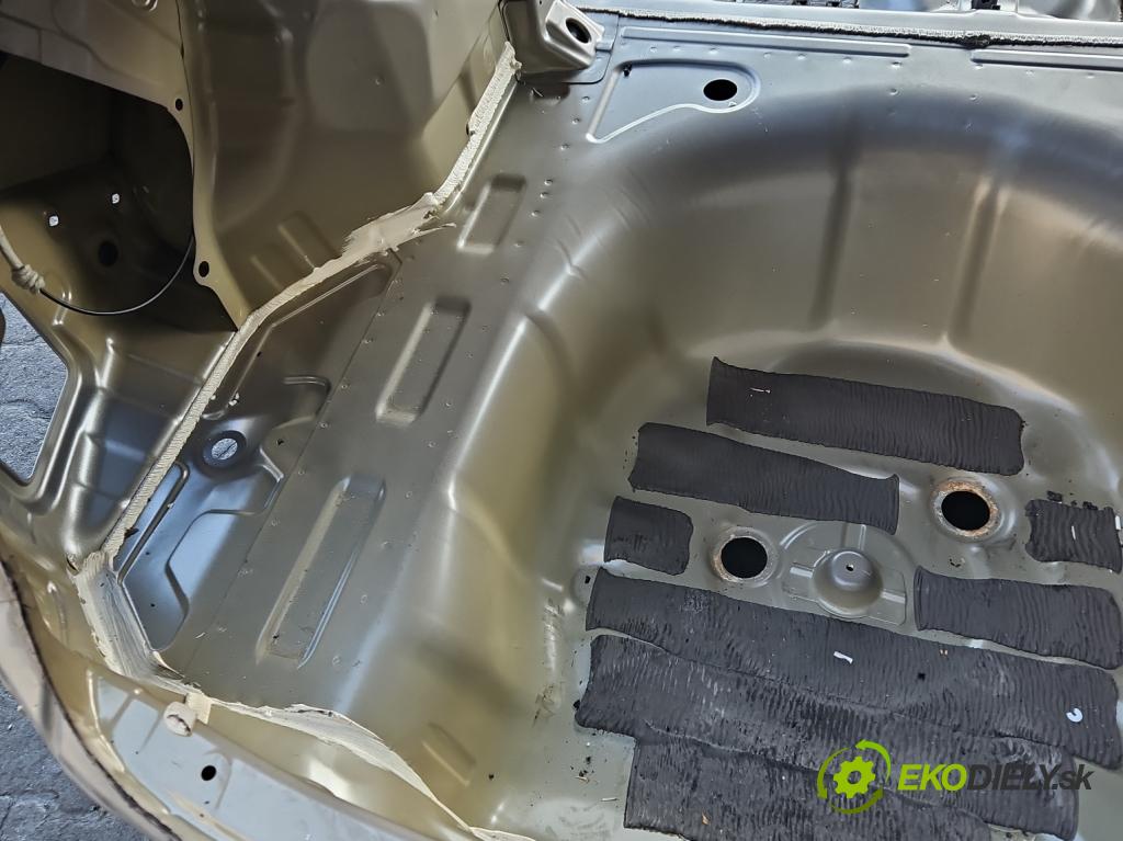 Hyundai Elantra VII 2020- 1.6 16V manual 90.2 kW 1598 cm3 4- pas zadní: