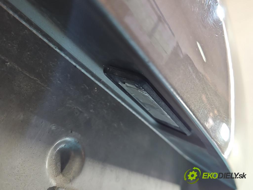 Peugeot 208 I 2012-2019 1.6 hdi 92 HP manual 68 kW 1560 cm3 5- zadna kufor  (Kapota zadná (kufor))