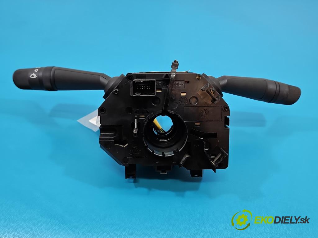 Fiat Punto Grande 1.3 jtd 90 HP manual 66 kW 1248 cm3 5- prepínač komplex: 735521315 (Prepínacie páčky pod volantom)