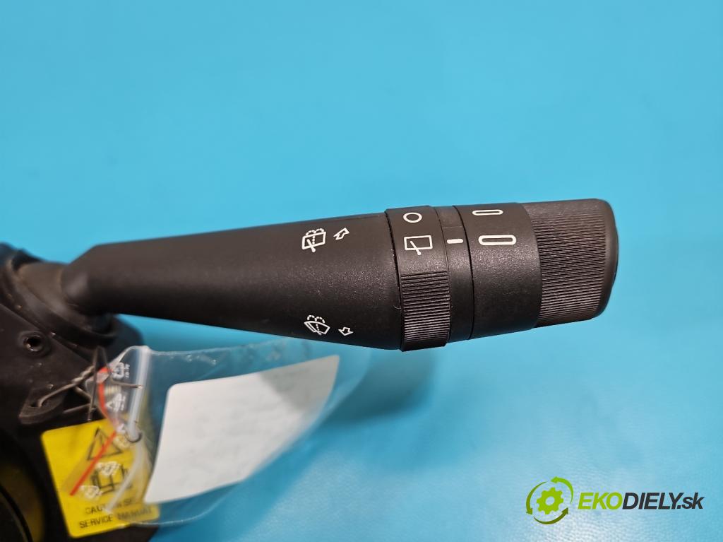 Fiat Punto Grande 1.3 jtd 90 HP manual 66 kW 1248 cm3 5- prepínač komplex: 735521315 (Prepínacie páčky pod volantom)