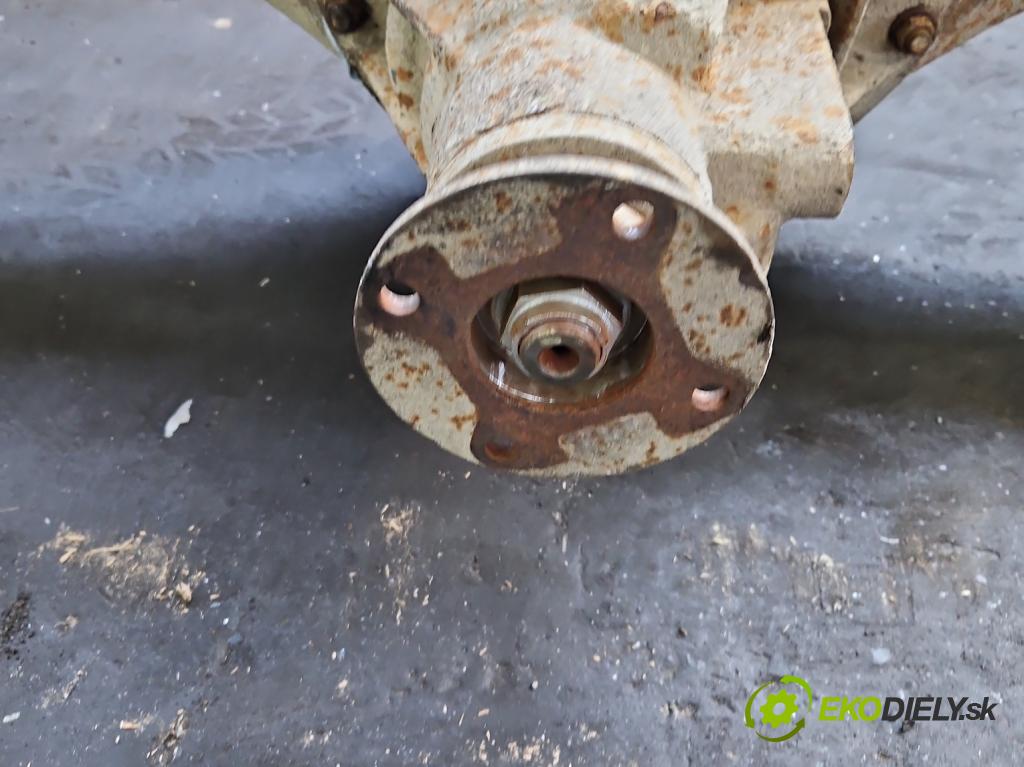 Hyundai H1 II 2007-2023 2.5 crdi 170 HP manual 125 kW 2497 cm3 5- Most: zadní: