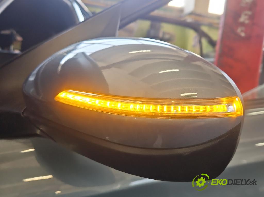 Hyundai i20 II 2014 -2020 1.2 16V 84KM manual 62 kW 1248 cm3 5- zpětné zrcátko levé 3007659100 (Klika dveří ostatní)