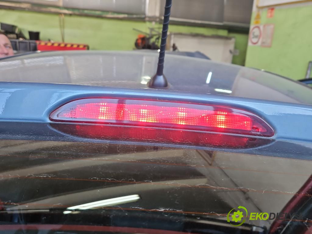 Hyundai i20 II 2014 -2020 1.2 16V 84KM manual 62 kW 1248 cm3 5- světlo: stop: 92700-C7010