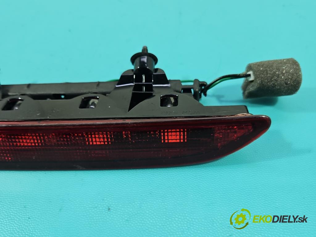 Hyundai i20 II 2014 -2020 1.2 16V 84KM manual 62 kW 1248 cm3 5- světlo: stop: 92700-C7010