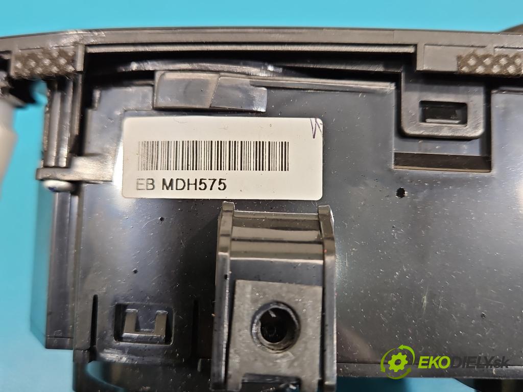 Hyundai i20 II 2014 -2020 1.2 16V 84KM manual 62 kW 1248 cm3 5- palubní deska panel topení 97250-C8110