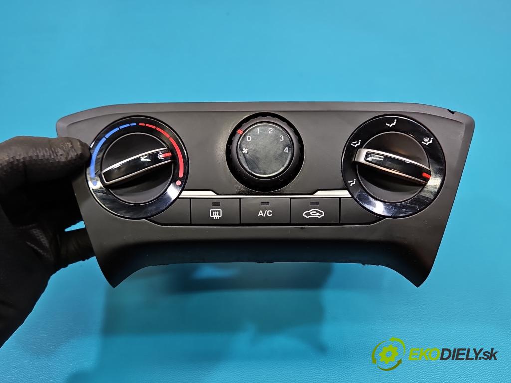 Hyundai i20 II 2014 -2020 1.2 16V 84KM manual 62 kW 1248 cm3 5- palubní deska panel topení 97250-C8110