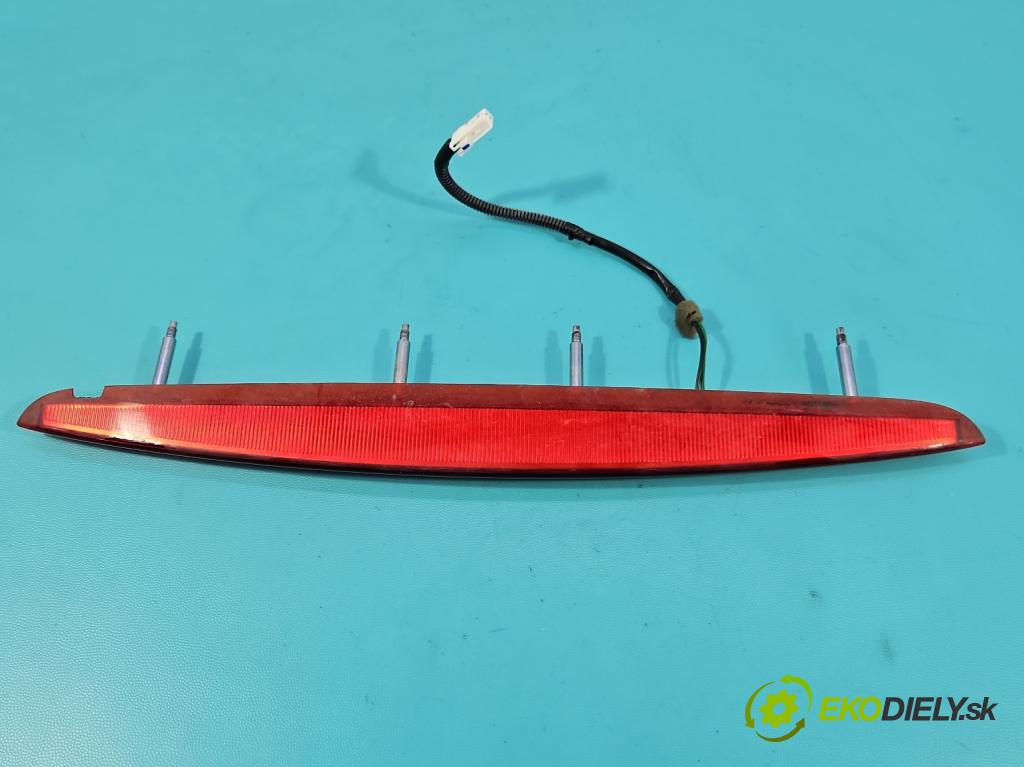 Hyundai I30 II 2012-2016 1.4 16V 100 HP manual 73.2 kW 1396 cm3 5- světlo: stop: 92700-A5000