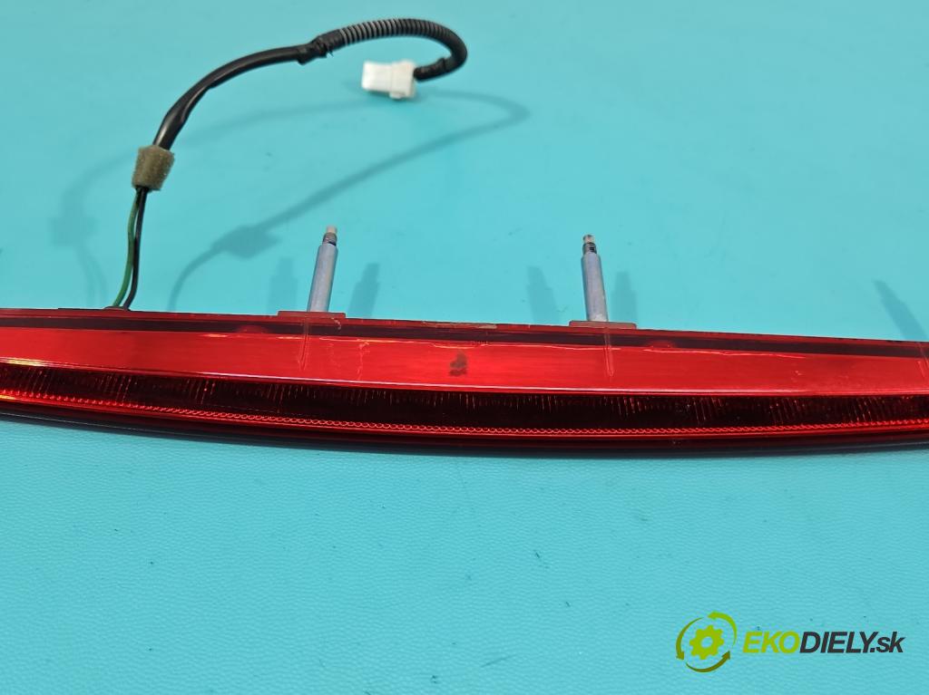 Hyundai I30 II 2012-2016 1.4 16V 100 HP manual 73.2 kW 1396 cm3 5- světlo: stop: 92700-A5000