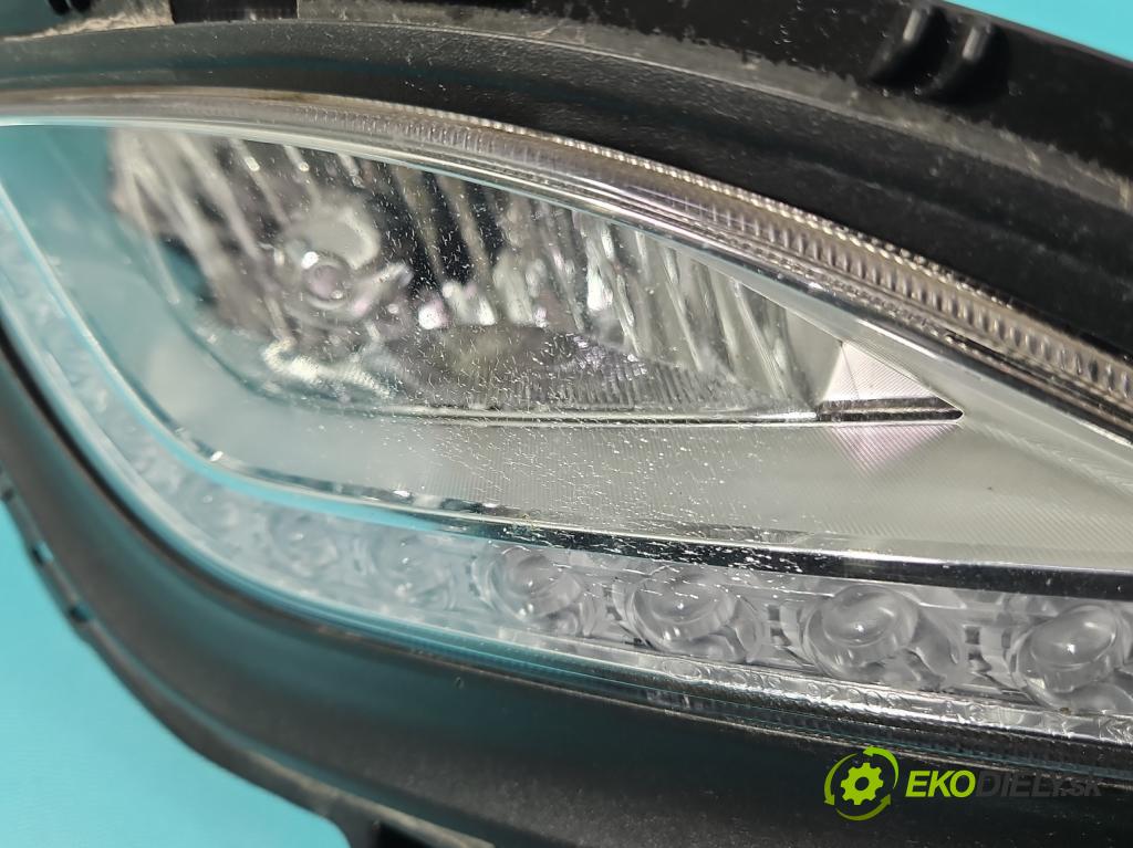 Hyundai I30 II 2012-2016 1.4 16V 100 HP manual 73.2 kW 1396 cm3 5- Halogen pravý 92202-A61 (Kľučka dverí ostatné)