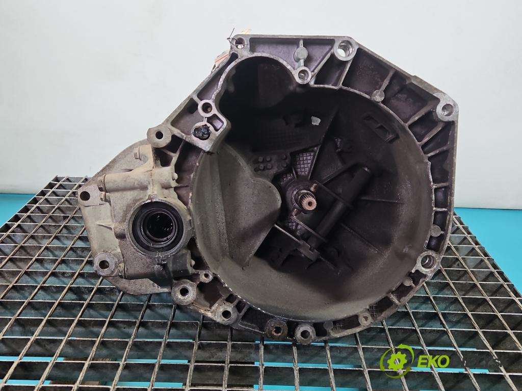 Fiat Panda II 2003-2012 1.1 8V 54 HP manual 40 kW 1108 cm3 5- prevodovka stupeň,rýchlosť manual