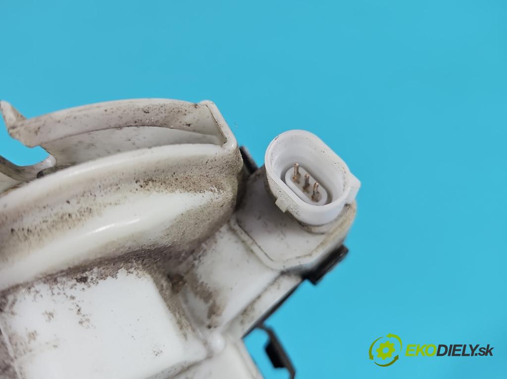 Vw Polo III 6N 1994-2001 1.4 16V 75 hp manual 55 kW 1390 cm3 5- zámek přední levý