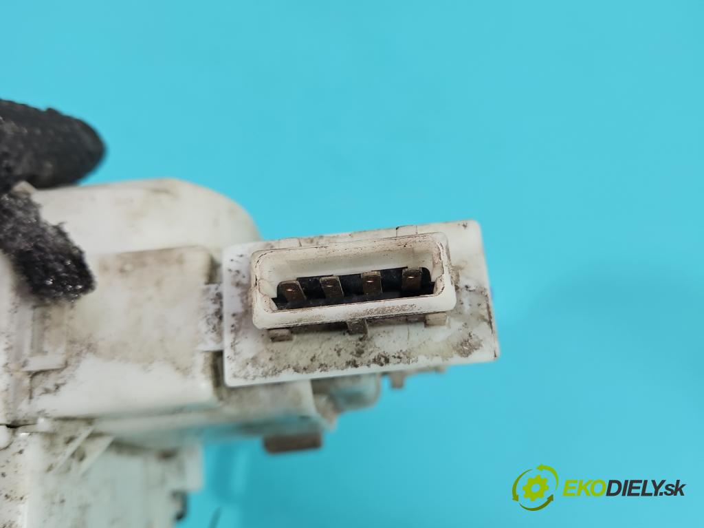 Vw Polo III 6N 1994-2001 1.4 16V 75 hp manual 55 kW 1390 cm3 5- zámek přední levý