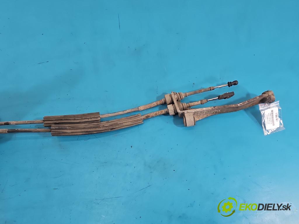 Vw Polo III 6N 1994-2001 1.4 16V 75 hp manual 55 kW 1390 cm3 5- kulisa změny stupňová  (Řadicí páka (kulisa) )