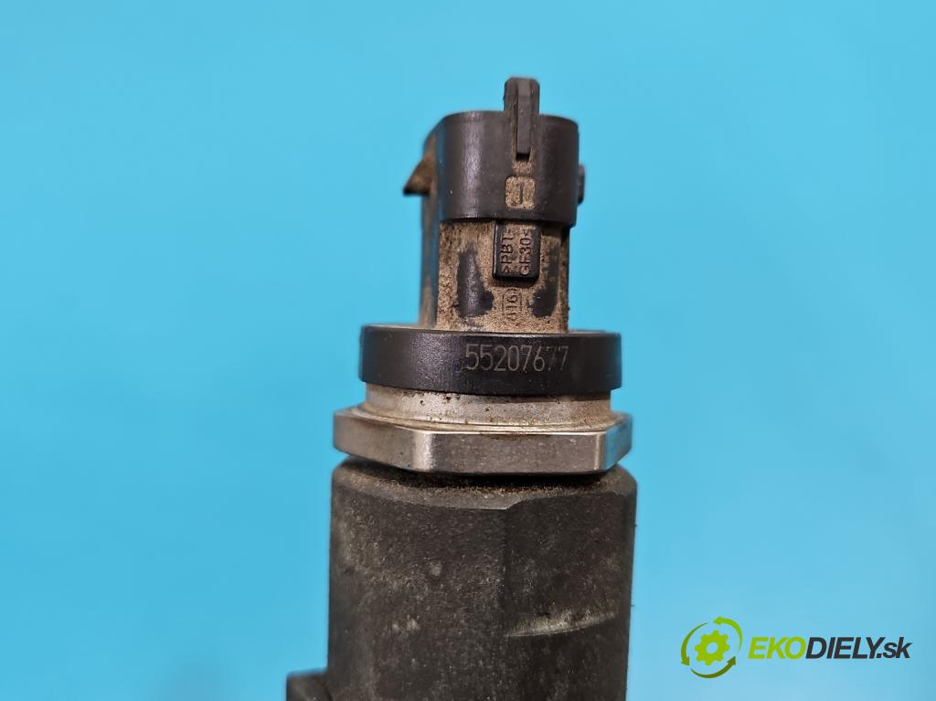 Fiat Punto Grande 1.3 jtd 90 hp manual 66 kW 1248 cm3 5- lišta vstřikovací 0445214141 (Vstřikovací lišta)