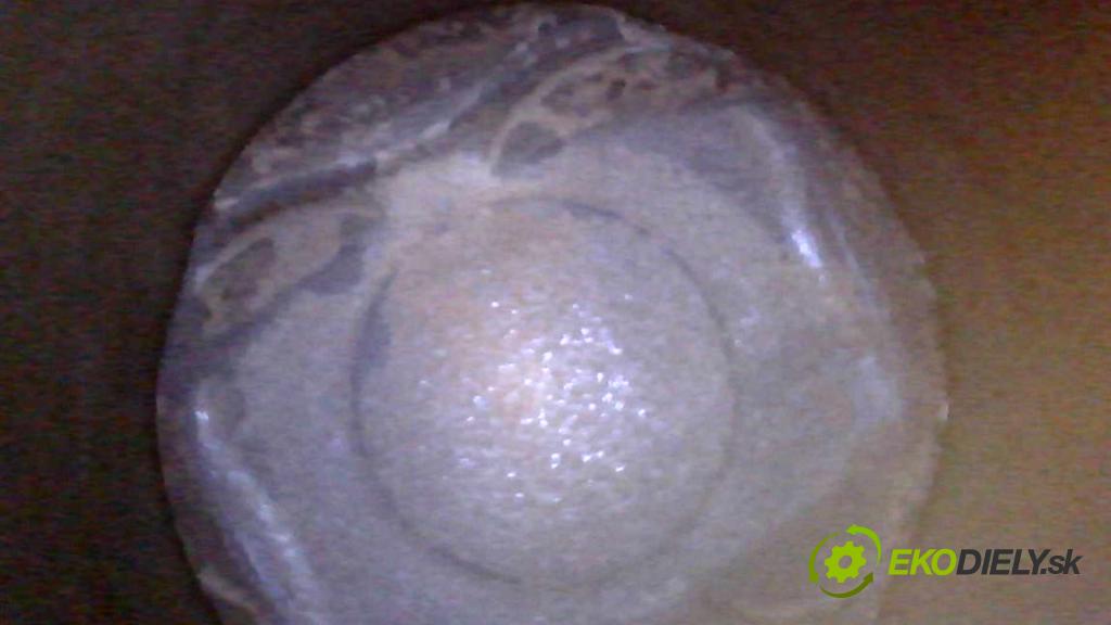 Toyota Corolla E16/E18  2013-2019 1.6 16V 132  HP manual 97 kW 1598 cm3 4- motor benzín: 1ZR