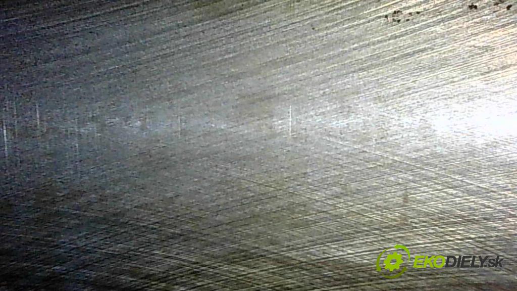 Toyota Corolla E16/E18  2013-2019 1.6 16V 132  HP manual 97 kW 1598 cm3 4- motor benzín: 1ZR