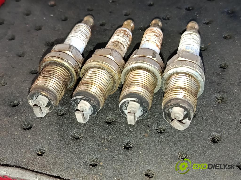 Vw Scirocco II 2008-2017 1.4 TSI 122 HP manual 90 kW 1390 cm3 3- motor benzín: CAX