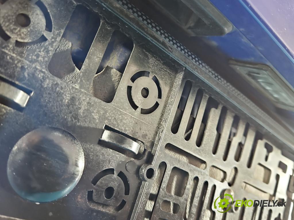 Skoda Rapid 2012-2019 1.4 tdi 90 HP manual 66 kW 1422 cm3 5- zadna kufor  (Kapota zadná (kufor))