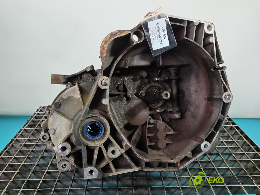 Fiat Punto Grande 1.3 jtd 90 HP manual 66 kW 1248 cm3 5- prevodovka stupeň,rýchlosť manual