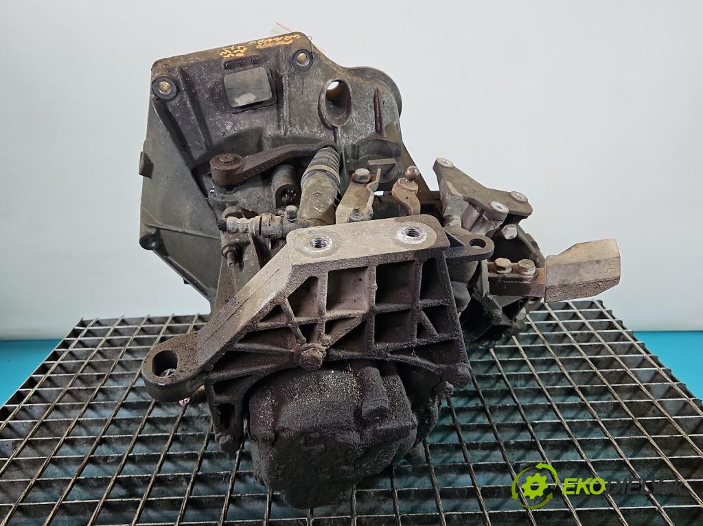 Fiat Punto Grande 1.3 jtd 90 HP manual 66 kW 1248 cm3 5- prevodovka stupeň,rýchlosť manual