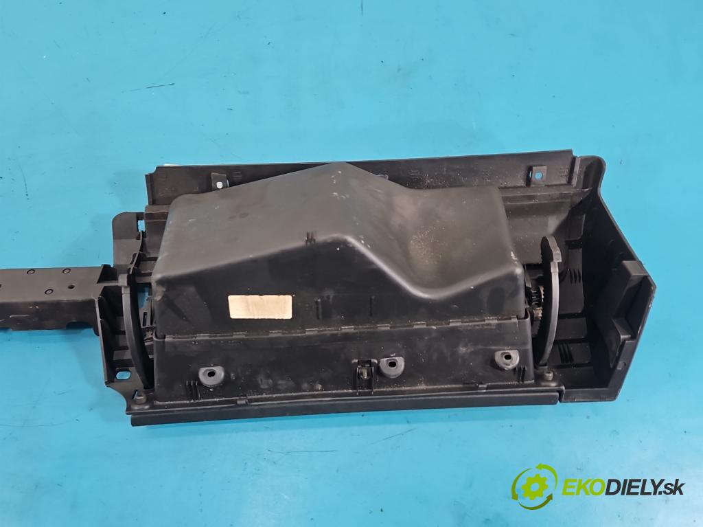 Vw Polo III 6N 1994-2001 1.4 16V 75 hp manual 55 kW 1390 cm3 5- kastlík 6N1857103B