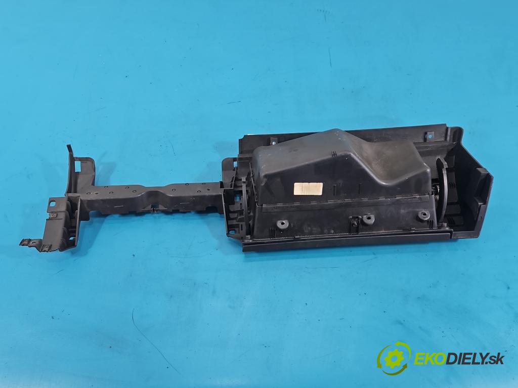 Vw Polo III 6N 1994-2001 1.4 16V 75 hp manual 55 kW 1390 cm3 5- kastlík 6N1857103B