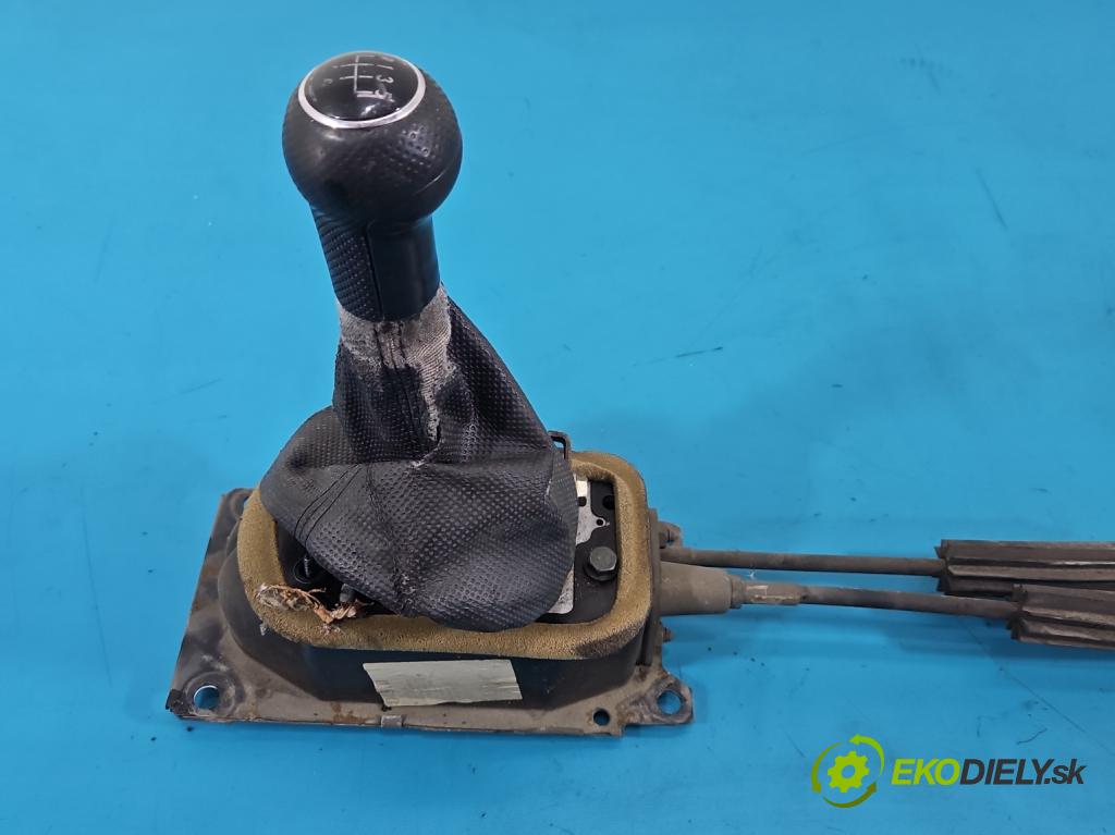 Vw Polo III 6N 1994-2001 1.4 16V 75 HP manual 55 kW 1390 cm3 5- Páka: Změny: stupeň,rýchlosť  (Rýchlostná páka (kulisa))