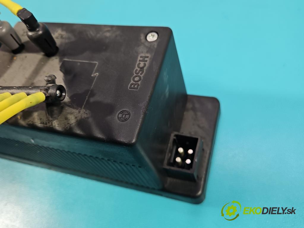 Mercedes E W210 1995-2002 2.0 8V 136 HP manual 100 kW 1998 cm3 4- Centrální: zámek: 0132006338