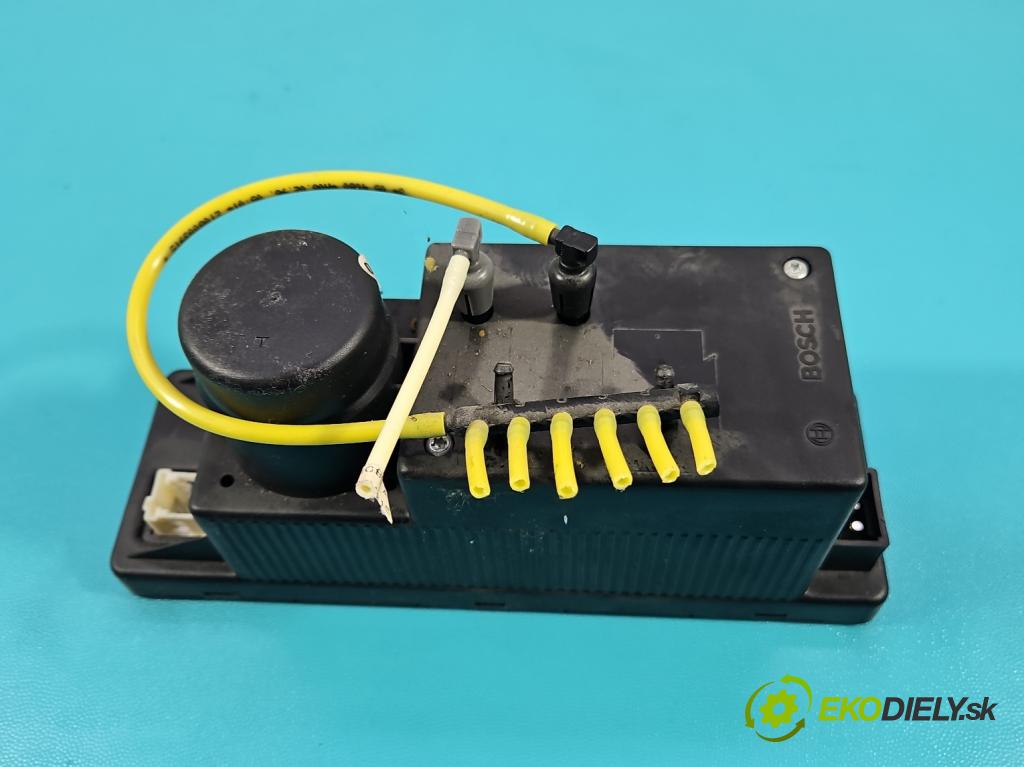 Mercedes E W210 1995-2002 2.0 8V 136 HP manual 100 kW 1998 cm3 4- Centrální: zámek: 0132006338